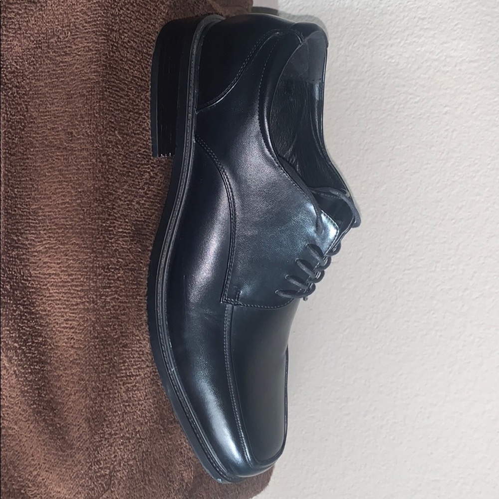Men’s dress shoes